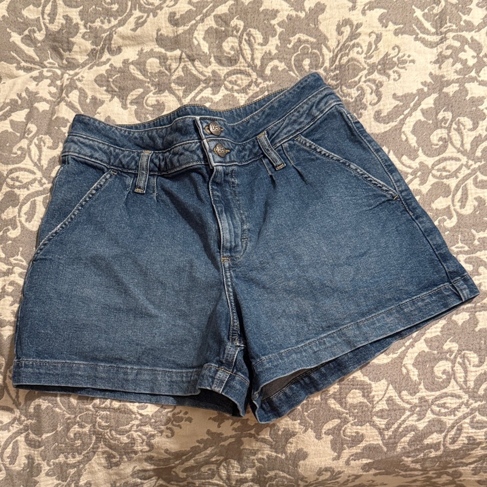 NWOT Lee Classic Blue Jean Shorts
